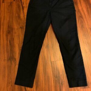 RELAXED FIT COTTON BLEND PANTS. GOLD BUTTON & ZIP CLOSURE